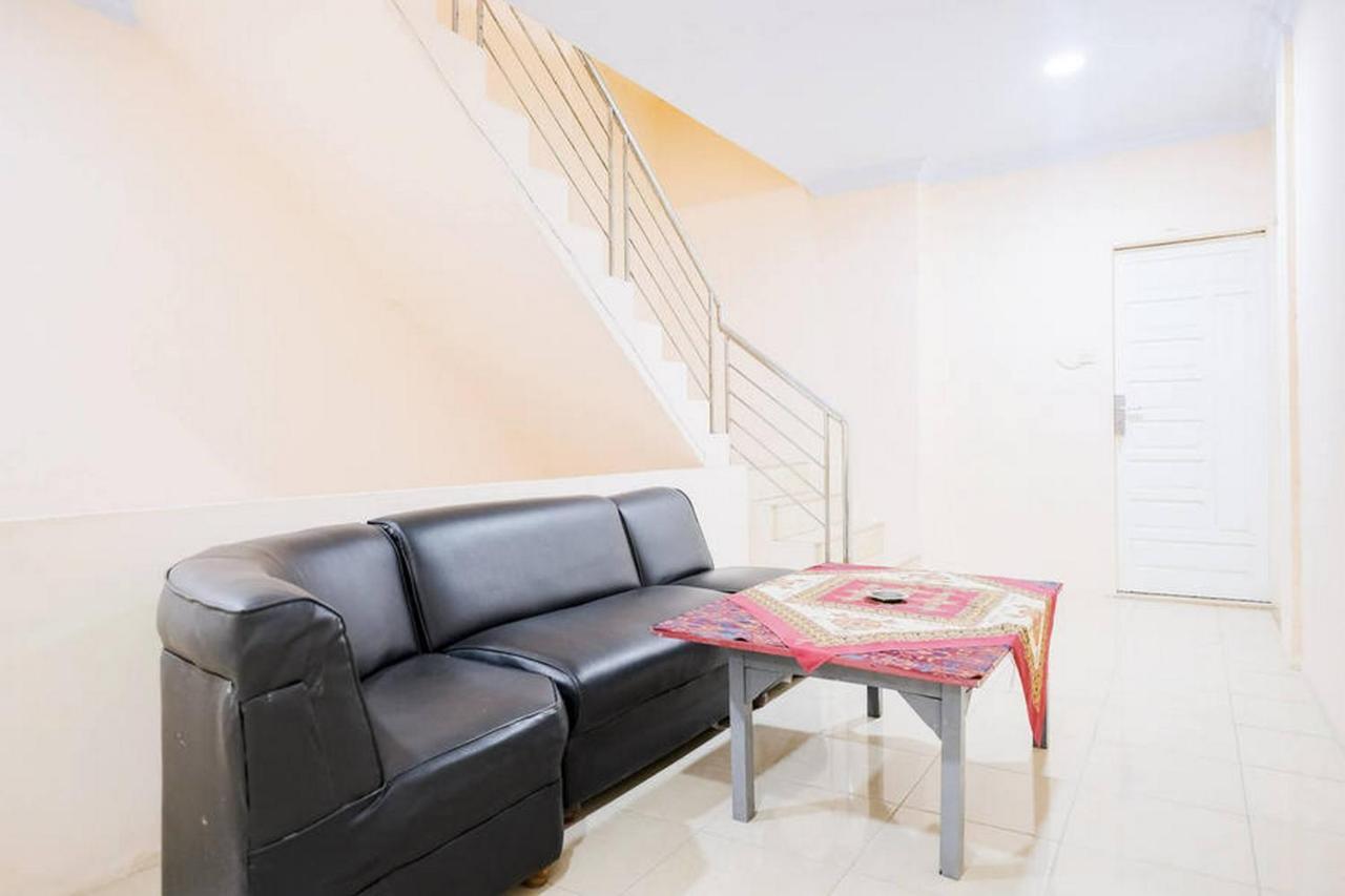 Waringin Residence Redpartner ميدان المظهر الخارجي الصورة